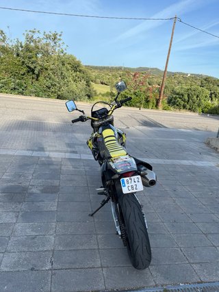 Suzuki DRZ E 400