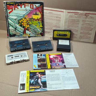Commodore 64 con juegos y accesorios