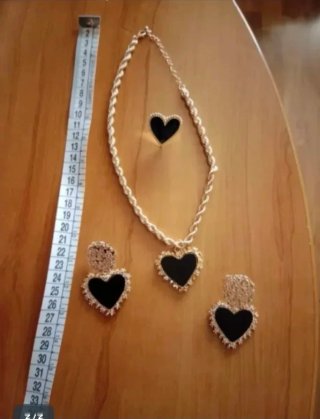 Conjunto Corazón Dorado y Negro
