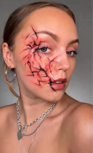 MAQUILLADORAS PROFESIONALES HALLOWEEN