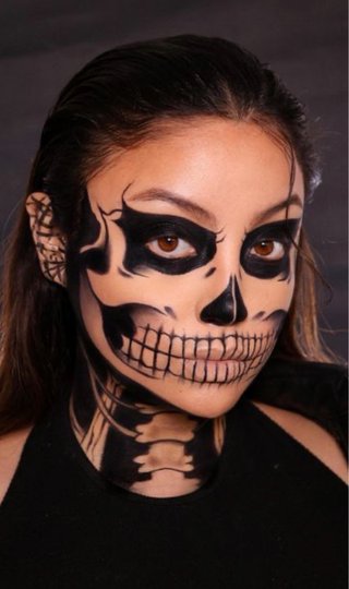 MAQUILLADORAS PROFESIONALES HALLOWEEN