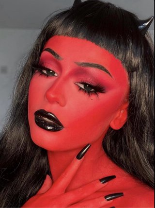 MAQUILLADORAS PROFESIONALES HALLOWEEN
