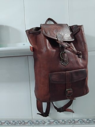 Mochila de piel auténtica hecha a mano