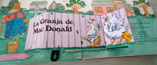 Libro musical/PopUp La graja MacDonald De 0/4 años