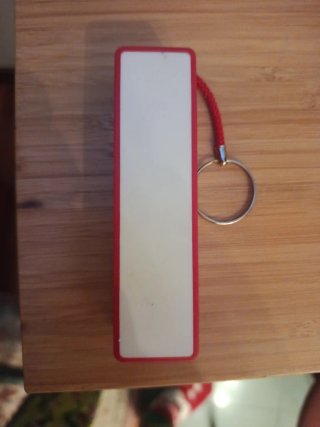 Batería Externa Roja con Llavero