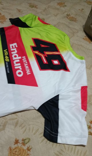Camiseta MotoGP Pertamina Enduro VR46 Talla L