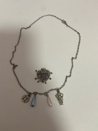Collar Stranger Things Corazón Luces 11