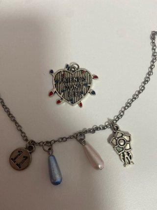Collar Stranger Things Corazón Luces 11