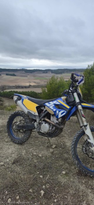 Husaberg FE 350 Enduro para reparar