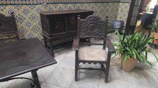 MUEBLES ANTIGUOS DE ESTILO ANDALUZ NEORENACENTISTA