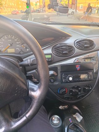 Ford Focus 2000