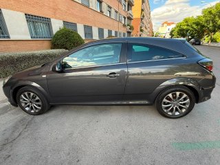 Opel Astra 2011