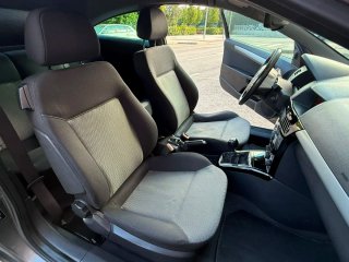 Opel Astra 2011