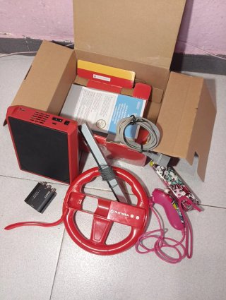 Nintendo Wii Rojo/Negro + Accesorios