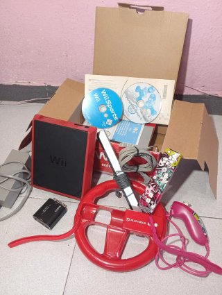 Nintendo Wii Rojo/Negro + Accesorios