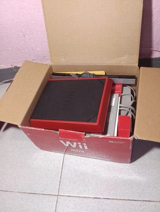 Nintendo Wii Rojo/Negro + Accesorios