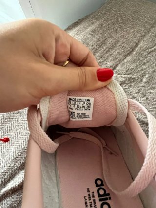 Zapatillas Adidas Spezial Rosa y Negro