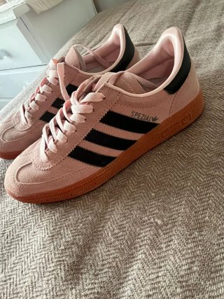 Zapatillas Adidas Spezial Rosa y Negro