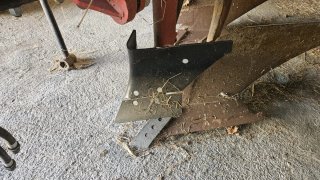Arado vertedera