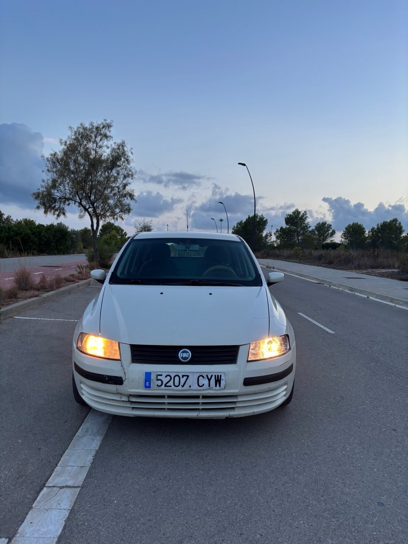 FIAT Stilo 2004 - foto 1