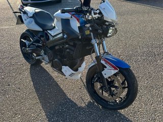 BMW F800R 2012 Naked recien preparada en BMW ofic