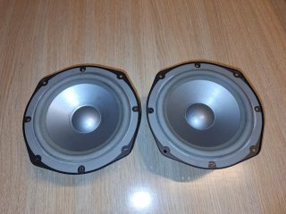 Infinity Beta woofer(2 unidades)potencia calidad