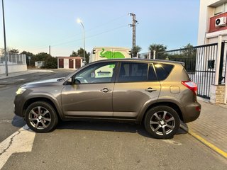 Toyota RAV4 2012
