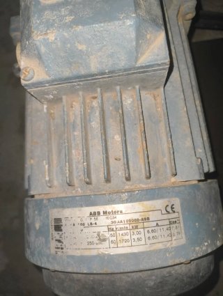 Motobomba de sulfato motor 4cv y bomba de 50 bar
