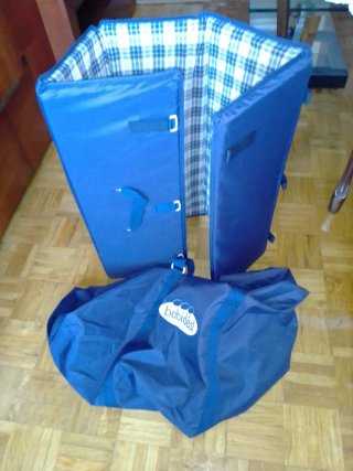 Cuna de viaje azul