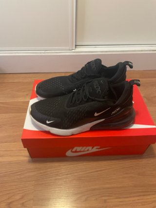 Nike Air Max 270 Negras
