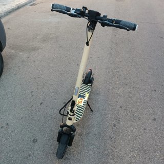 Vendo patinete eléctrico.
