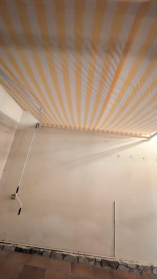Toldo retráctil para terraza o jardín