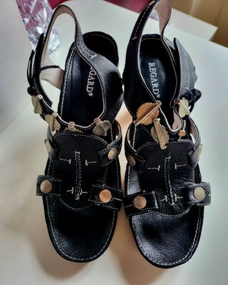 Sandalias REGARD Piel Negras Tacón