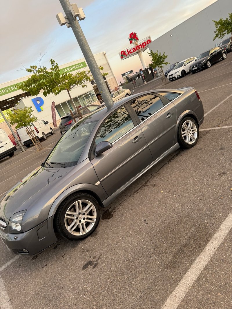 Opel Vectra 2005 - foto 1