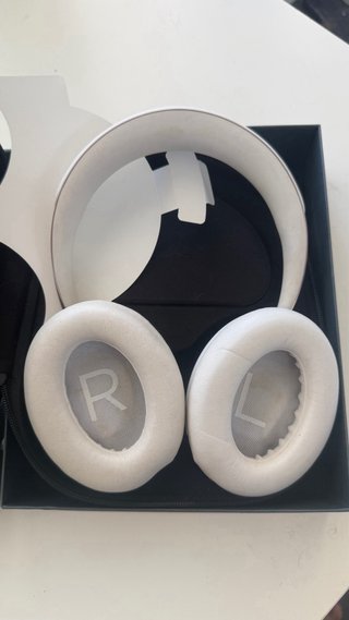 Bose 700 Edición Limitada Blanco/Oro