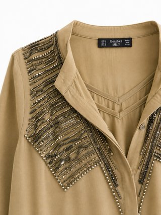 Vestido marrón con detalles bordados