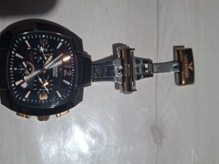 Reloj Vh Negro y Dorado, serie limitada de alonso