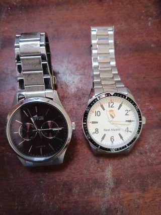 Pack 2 Relojes Lotus y Real Madrid