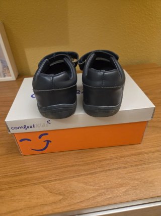 Zapatos Escolares Comfoot Kids Negros. talla29