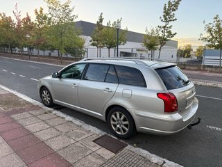 Toyota Avensis 2005