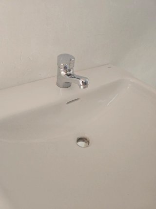 Lavabo Roca Porcelana Blanco con Pedestal y Grifo