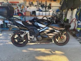 HONDA VFR 800 VTEC