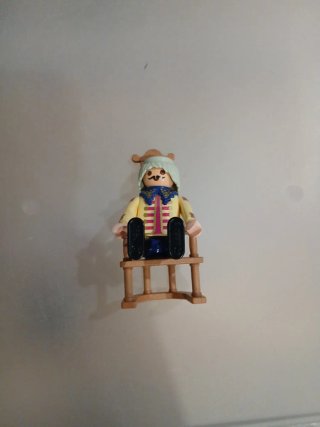 Playmobil figura con silla Todo 3€