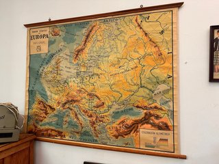 Antiguo mapa de Europa físico