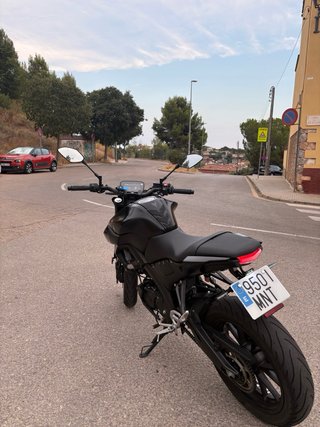 Yamaha MT-125 Negra