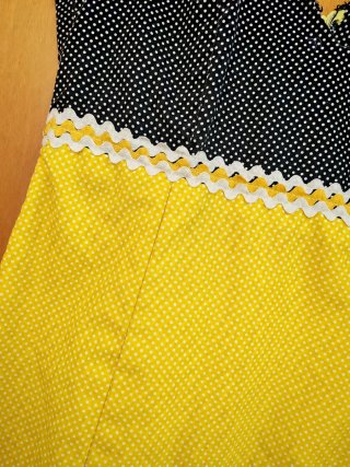 Vestido flamenco corto volantes lunares