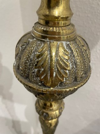 Lampada da terra vintage dorata decorata