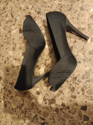 Zapatos de tacón negros