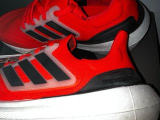 Adidas Ultraboost Talla 41.5 Rojas