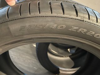 4 Neumáticos Pirelli P Zero Nuevos